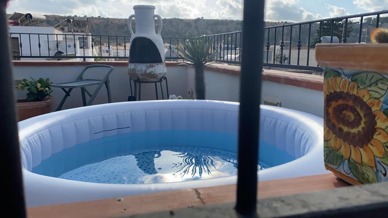 Apartment With Terraces And Private Jacuzzi - San Vito 400M From Beach San Vito Lo Capo Zewnętrze zdjęcie